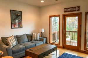 Slopeslide Lakehouse