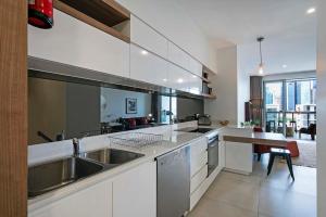 Sunny 1b in heart of South Bris by Custom Bnb Hosting