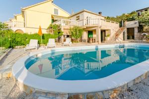 Family friendly apartments with a swimming pool Mastrinka, Ciovo - 22372