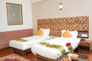 Kingston by Yagi, 600 meters from M G Marg Gangtok