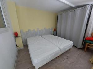Pavillon climatisé 45 pers, grande terrasse, proche plage et commerces, parking sécurisé - FR-1-776-6