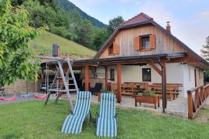 Farmhouse & The Cabin at St Donat's 