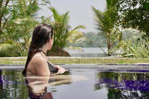 Shiva Sunrise Resort