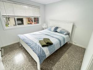 Mirror Bay Apartment