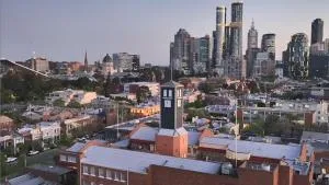 Clocktower Apartment Hotel - Melbourne