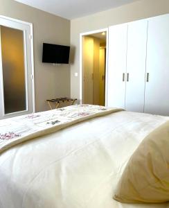 Queens Avenue Apartment