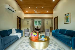 ELIVAAS 6 BHK Farmstay with Pvt Pool & Garden - Esh