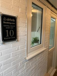 Central ensuite guest unit with air conditioning and free on street parking