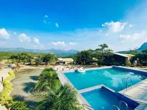 THE CANVAS Resort in LONAVLA - Āmbavna