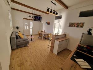 Two-Bedroom Apartment with Terrace and Sea View room in Apartments by the sea Zivogosce - Porat Makarska - 16763