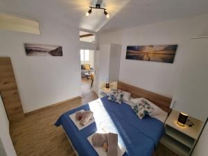 Apartments by the sea Zivogosce - Porat, Makarska - 16763