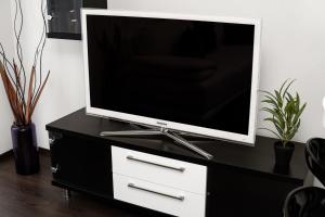 BNB New Beautiful Apartment in the Center of Ostrava with option Garage Parking