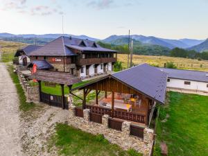 Casa de Oaspeti Caezu