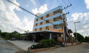 คุณแดง บัดเจทโฮเทล - Khun Daeng Budget Hotel