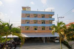 คุณแดง บัดเจทโฮเทล - Khun Daeng Budget Hotel