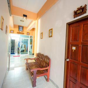 คุณแดง บัดเจทโฮเทล - Khun Daeng Budget Hotel