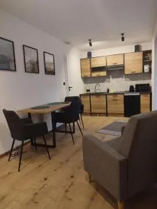 Trzy kolory - 切霍维采-杰济采