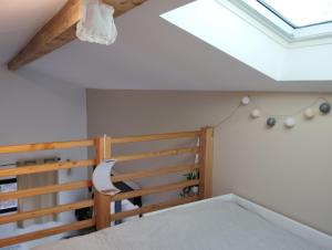 Lodge 2 étoiles la tête dans les pins les pieds dans l eau