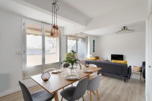 Appartements Le Ballast - Appt a Dinard avec balcons et garage : photos des chambres