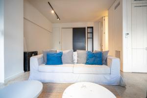 Syntagma square 2 bedrooms 4 pers apartment by MPS