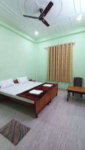 ARJUN PAYING GUEST HOUSE