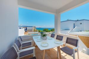 Deluxe King Suite room in Aegean Paradiso