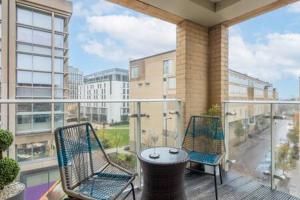 Luxe Cambridge Station Flat with Terrace