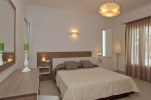 Luxury Paros Villa 2 Bedrooms Villa Royalty Beautiful Sea Views