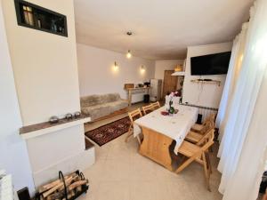 Cozy & Spacious Pamporovo Villa