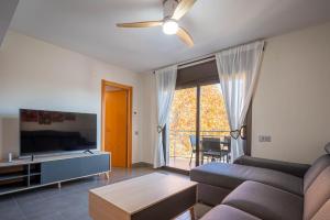 AT026 Moderno, con piscina y wifi, a 10min de la playa