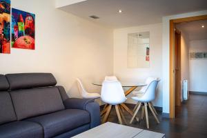 AT026 Moderno, con piscina y wifi, a 10min de la playa