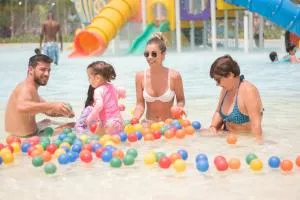 Santíssimo Resort - 蒂拉登特斯