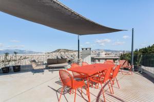 The Hill by Zoia Living