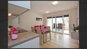 Adria Apartments 