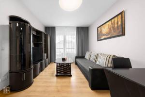 Apartment with cozy balcony by URBAN RENT