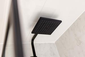 Welcoming Home in Johnstone, Near Glasgow Airport - Bonnie Lodgings