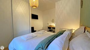 Maisons de vacances Breakislebed 3 Maisons CHU LIMOGES : photos des chambres