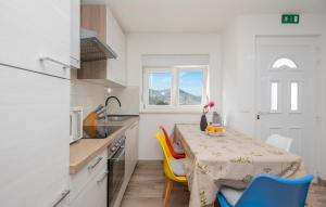 Awesome Apartment In Rogotin With Wifi