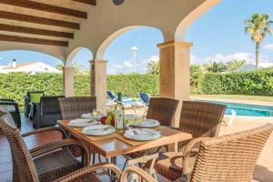Villa Sullastres