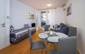 1 Bedroom Beautiful Apartment In Rijeka 