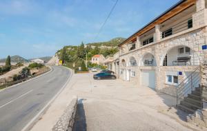 Nice Apartment In Rogotin With Kitchen