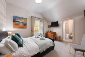 Superior Double Room room in The Strathardle Inn