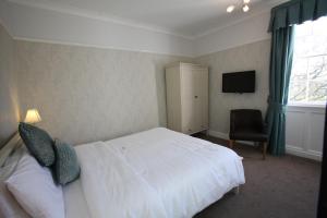 Singleton Lodge Country House Hotel