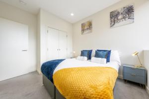 Luxury 1 Bedroom serviced apartment with Roof terrace & Gym