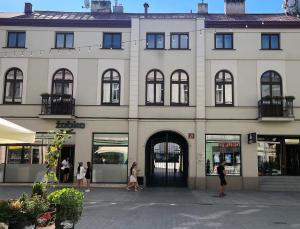 Home & Travel Apartments - AC - Parking - City Centre - Manufaktura - OFF Piotrkowska - EC1 - ATLAS Arena - Orientarium - Monopolis