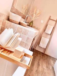 La grange des amoureux piscine jacuzzi et massages