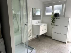 Maisons de vacances Maison 77 : 5 chambres-Babyfoot-SPA proche Disney : photos des chambres