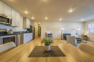 Skyview Lofts- B202