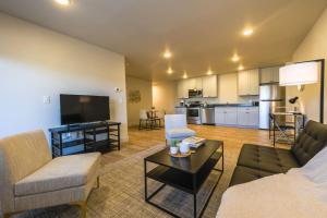 Skyview Lofts- B202