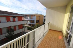 Coastal comfort flat just 400m from the beach